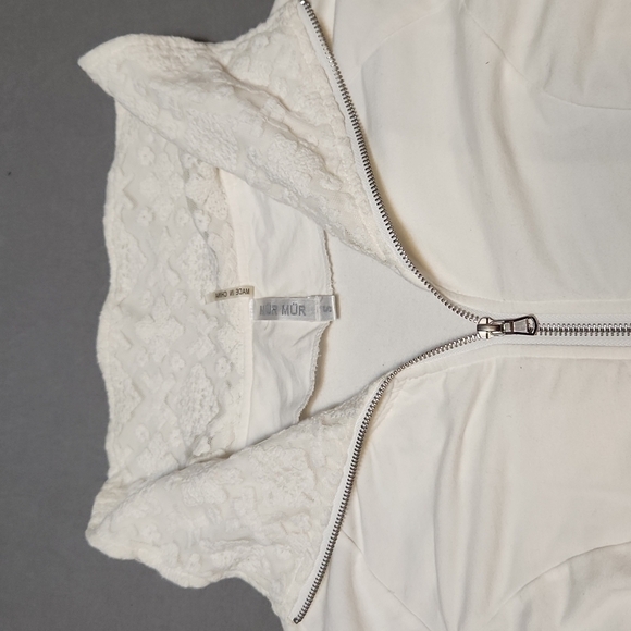 𝅺mur mur  sweatshirt with lace collar sz small - Picture 2 of 2